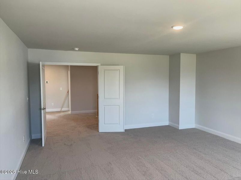Spacious, unfurnished interior of a new home in Summer Place, Grimesland (Image 17). Spacious, unfurnished interior of a new home in Summer Place, Grimesland (Image 17).
