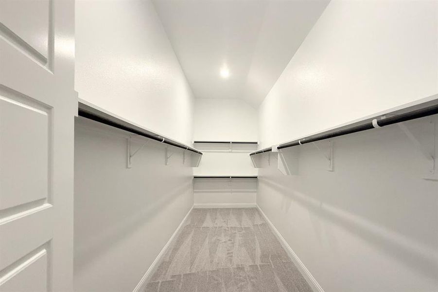 Spacious, unfurnished interior of a new home in Ridge Park Estates, Royse City (Image 13).