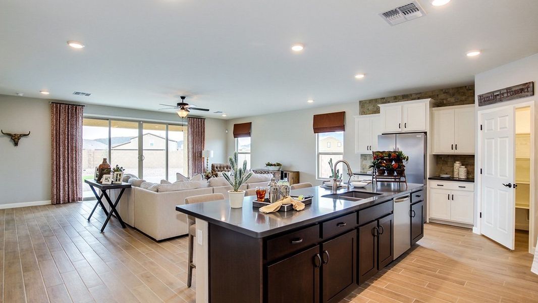 Representative furnished interior of a home built from the Citrine - Plan 5042 by D.R. Horton in Sycamore Vista, Vail (Image 5). Representative furnished interior of a home built from the Citrine - Plan 5042 by D.R. Horton in Sycamore Vista, Vail (Image 5).