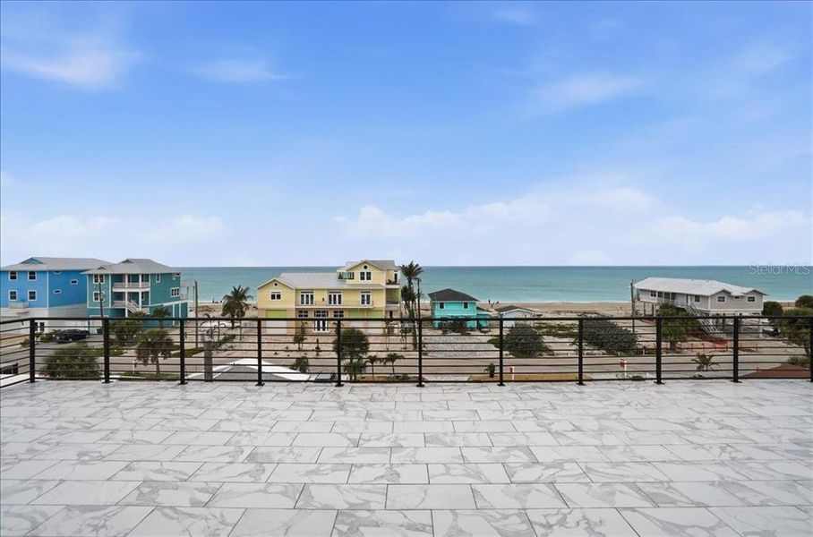 Community amenities in , Englewood (Image 79).