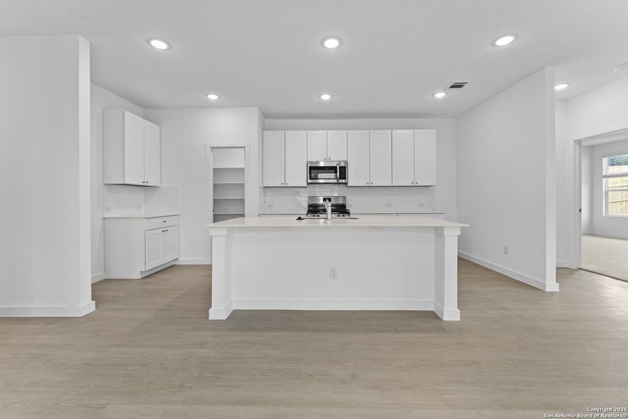 Image 24 of a home in Waterwheel: Coastline Collection.