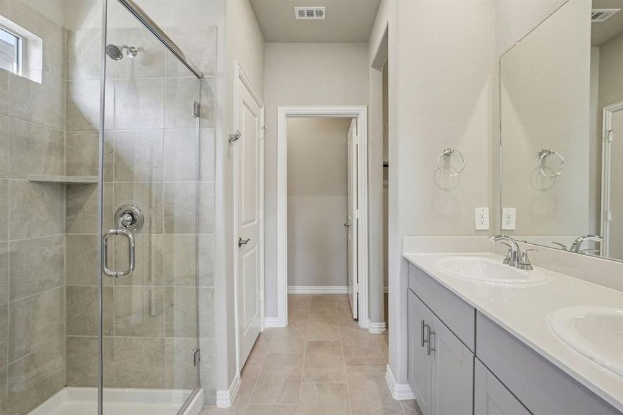 Photo is not of the actual home, but is an inspirational photo of builder’s model home and may depict options, furnishings, and/or decorator features that are not included.