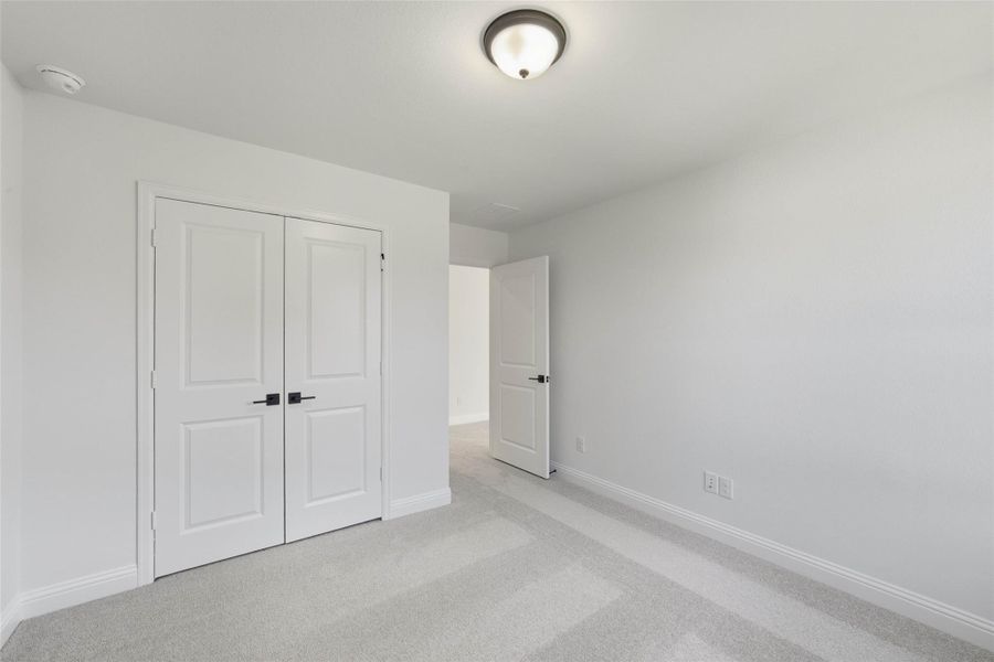 Spacious, unfurnished interior of a new home in Sienna 40', Missouri City (Image 30). Spacious, unfurnished interior of a new home in Sienna 40', Missouri City (Image 30).