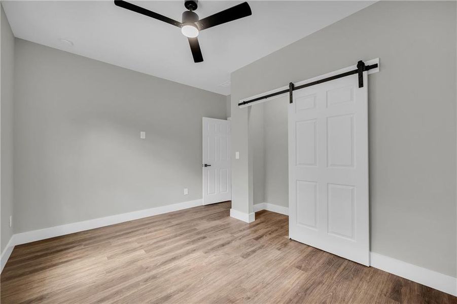 Spacious, unfurnished interior of a new home in , Athens (Image 14). Spacious, unfurnished interior of a new home in , Athens (Image 14).