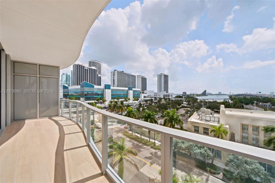 Condo located in Miami, FL showcasing its design and architecture (Image 1). Condo located in Miami, FL showcasing its design and architecture (Image 1).