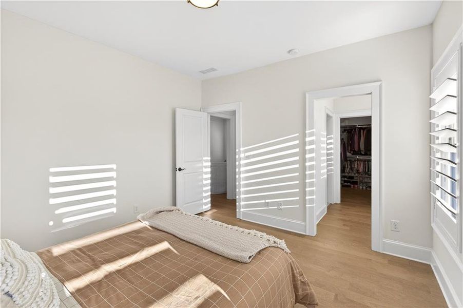 Furnished interior view inside a new home in Hillandale In Historic Roswell, Roswell (Image 17). Furnished interior view inside a new home in Hillandale In Historic Roswell, Roswell (Image 17).