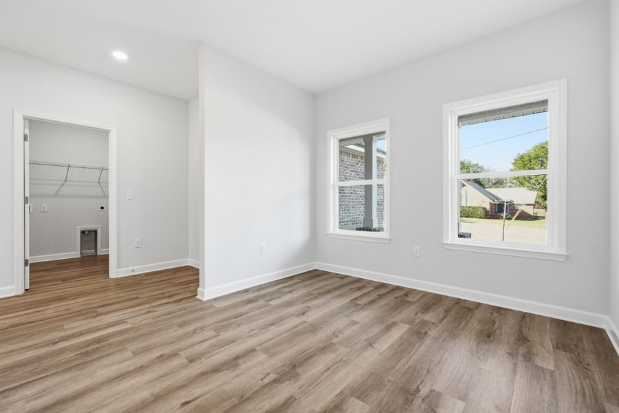 Spacious, unfurnished interior of a new home in , Crestview (Image 23).