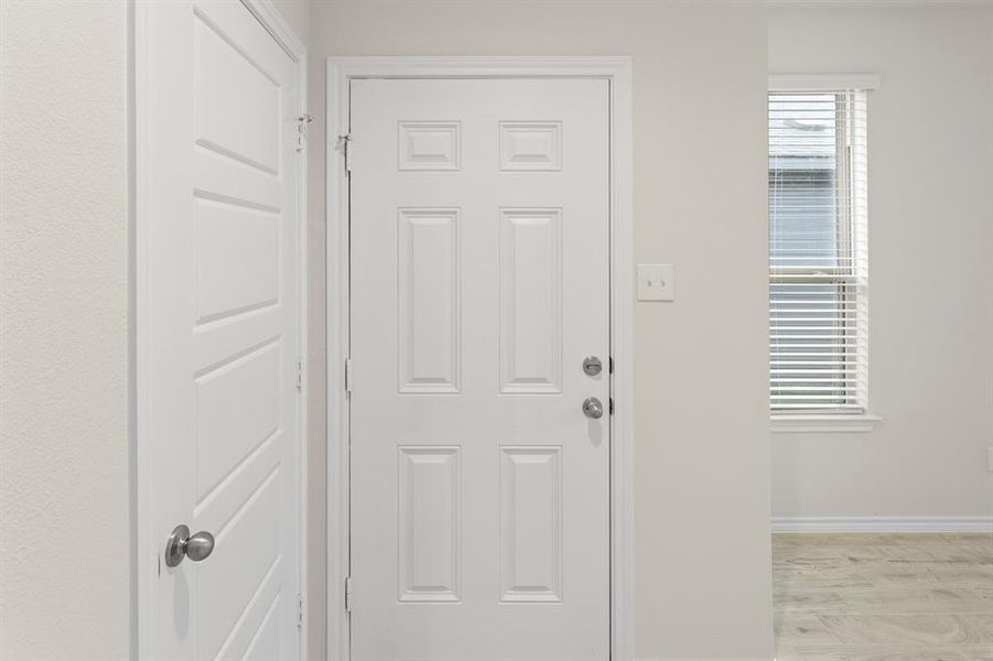 03. 1706 Potomac - Entry 03. 1706 Potomac - Entry