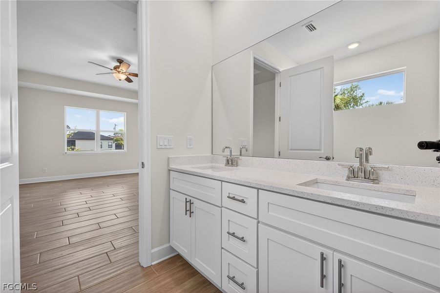 Furnished interior view inside a new home in Cape Coral, Cape Coral (Image 6).