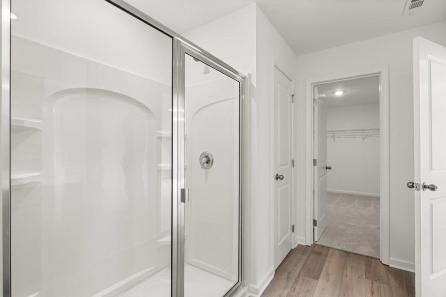 Spacious, unfurnished interior of a new home in Timber Ridge: Timber Ridge 42', Douglasville (Image 21).