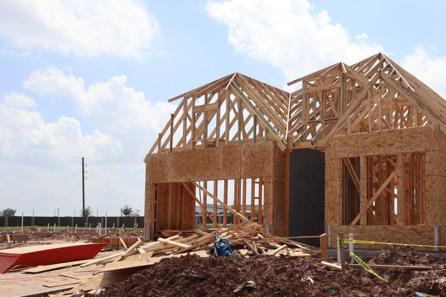 Let us show you how our advanced framing techniques have stood the test of time and allow more insulation for a quieter and more energy-efficient home. Let us show you how our advanced framing techniques have stood the test of time and allow more insulation for a quieter and more energy-efficient home.