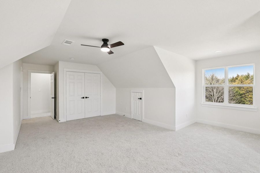 Spacious, unfurnished interior of a new home in , Pottsboro (Image 29).