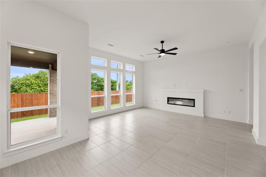 8720 Heartland-Breakfast Nook-1