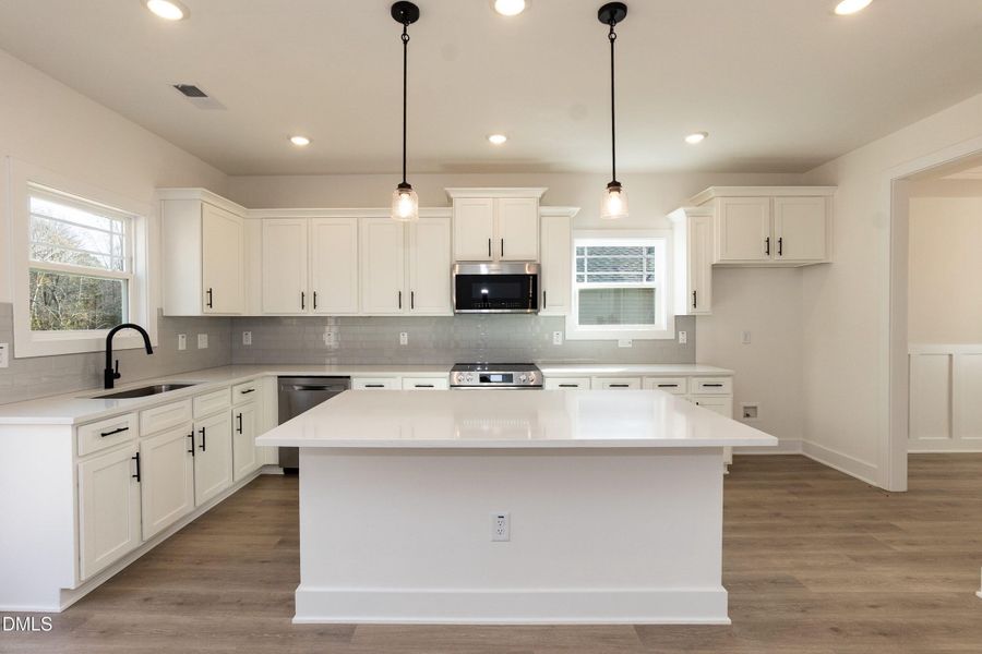 Kitchen 02