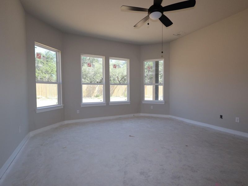 Spacious, unfurnished interior of a new home in Heritage, Dripping Springs (Image 3).