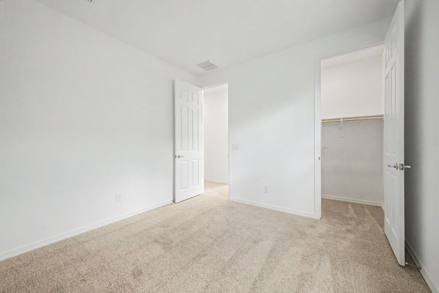 Spacious, unfurnished interior of a new home in Empire Pointe, Queen Creek (Image 15). Spacious, unfurnished interior of a new home in Empire Pointe, Queen Creek (Image 15).