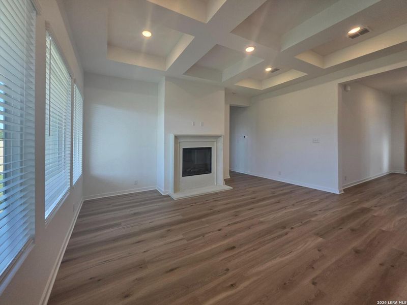Spacious, unfurnished interior of a new home in Saddlebrook Ranch, Schertz (Image 18).