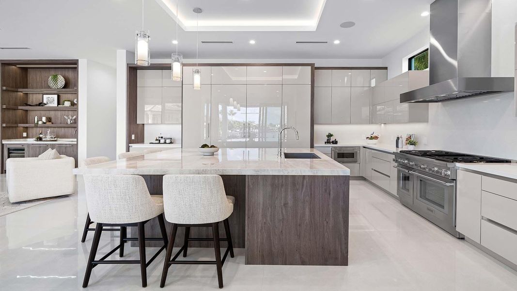 721 NE Marine Dr (14)