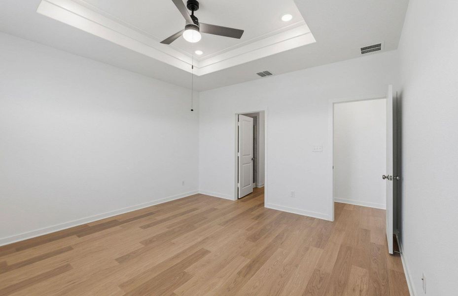 Spacious, unfurnished interior of a new home in Sunfield, Buda (Image 11). Spacious, unfurnished interior of a new home in Sunfield, Buda (Image 11).