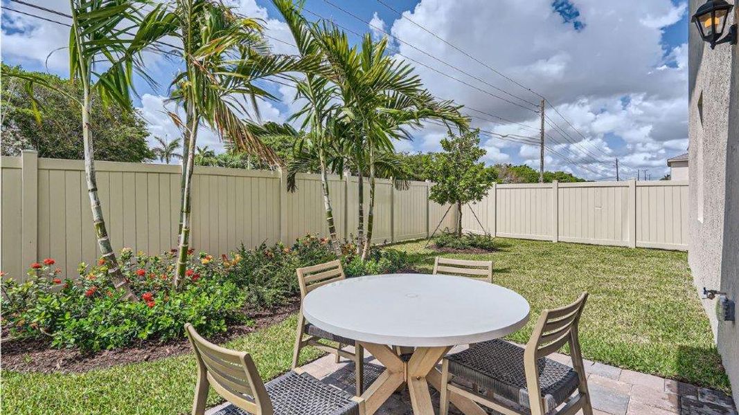 Image 34 representing the Grandcourt by D.R. Horton in Parker Pointe, Homestead, FL.