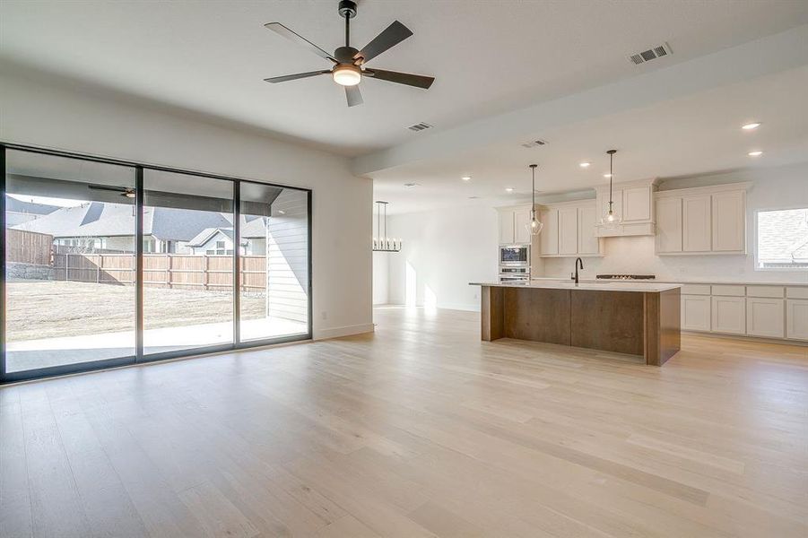 Spacious, unfurnished interior of a new home in Talon Hills, Fort Worth (Image 25).