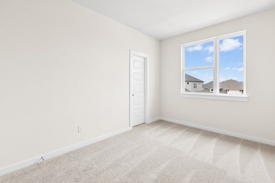Spacious, unfurnished interior of a new home in University Heights, Round Rock (Image 32).