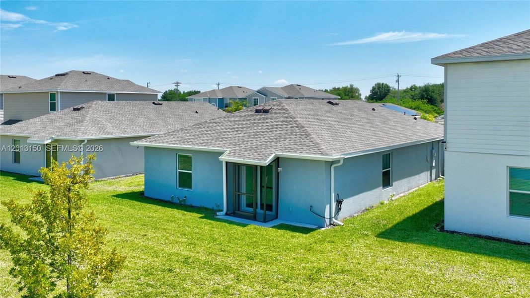 Exterior details and patio area of a home in , Lehigh Acres (Image 27).