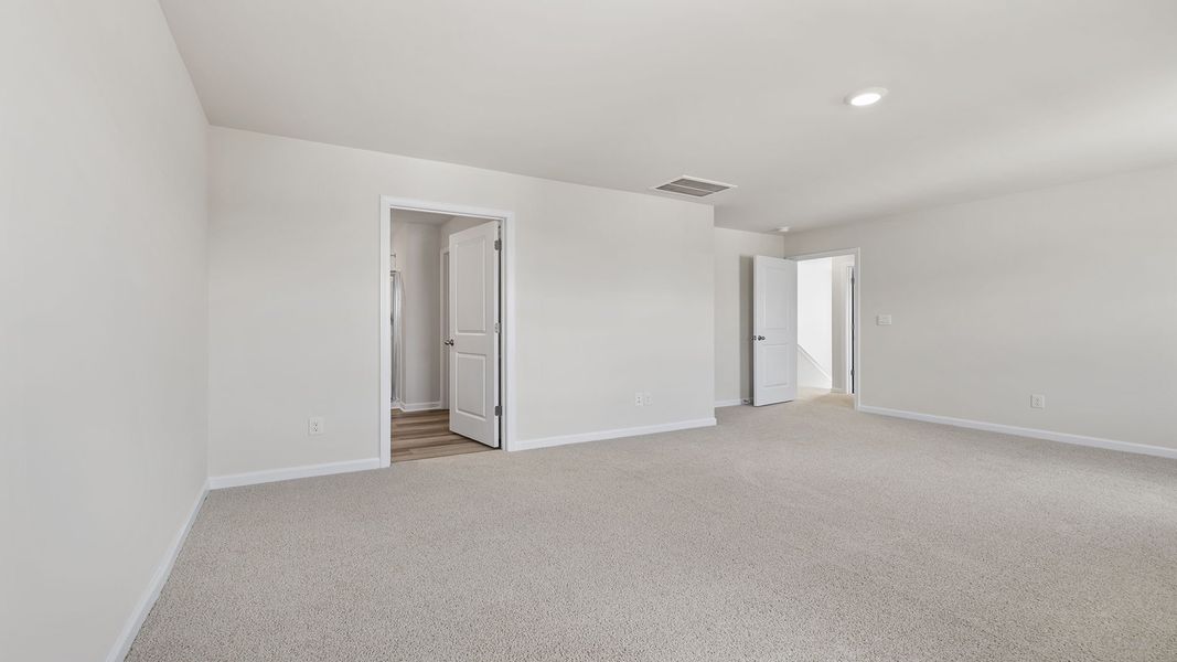 Spacious, unfurnished interior of a new home in Bentley Park, Greenwood (Image 27). Spacious, unfurnished interior of a new home in Bentley Park, Greenwood (Image 27).