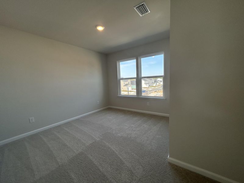 Spacious, unfurnished interior of a new home in , Ravenel (Image 14).