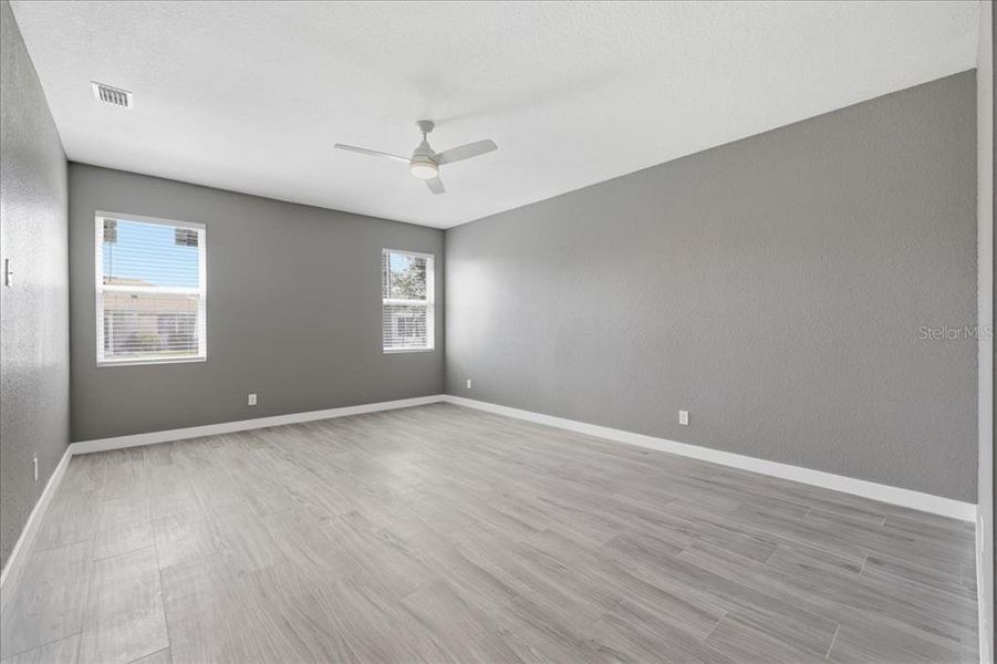 Spacious, unfurnished interior of a new home in , North Port (Image 23).