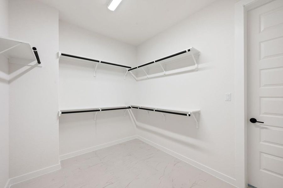 Spacious, unfurnished interior of a new home in Heritage, Dripping Springs (Image 31). Spacious, unfurnished interior of a new home in Heritage, Dripping Springs (Image 31).