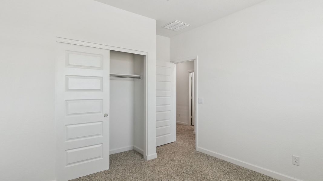 Representative unfurnished interior of a home built from the Crow by D.R. Horton in Zanjero Pass, Glendale (Image 45).