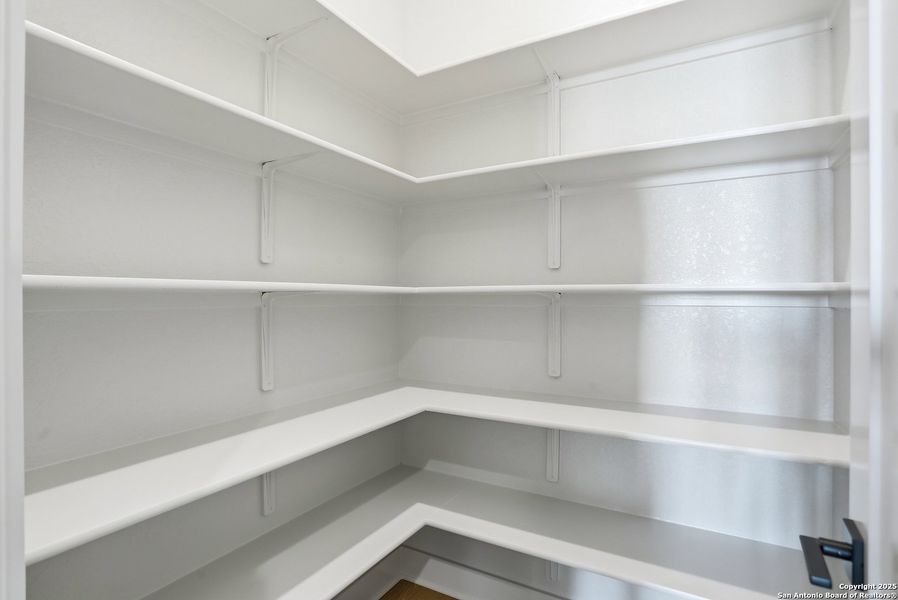 Spacious, unfurnished interior of a new home in George's Ranch, Boerne (Image 39). Spacious, unfurnished interior of a new home in George's Ranch, Boerne (Image 39).