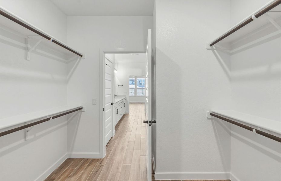 Furnished interior view inside a new home in Sun City Texas, Georgetown (Image 10).