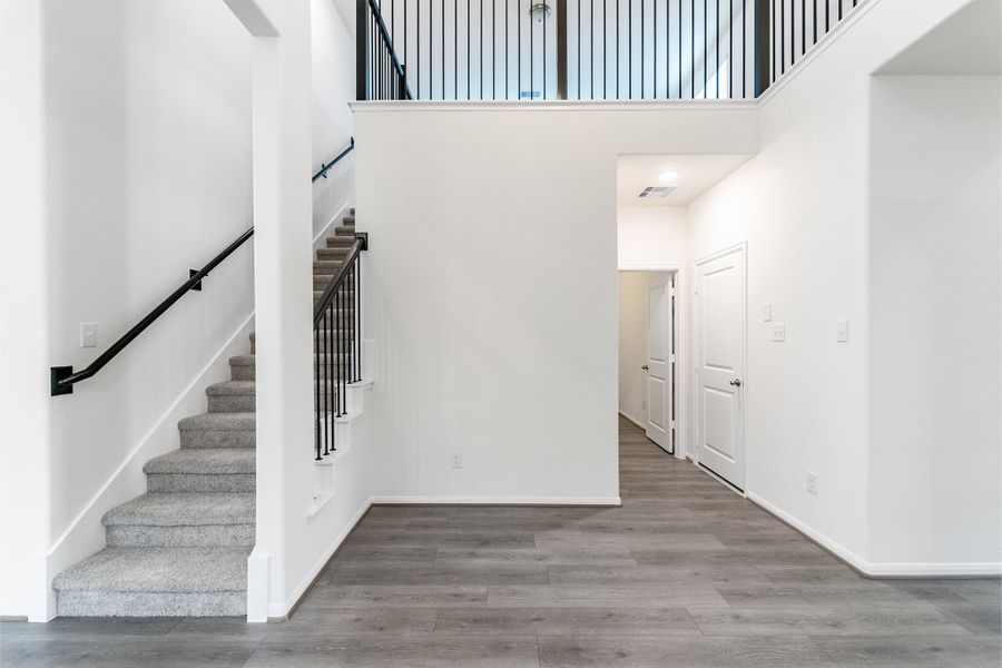 Spacious, unfurnished interior of a new home in Windrose Green, Angleton (Image 14).