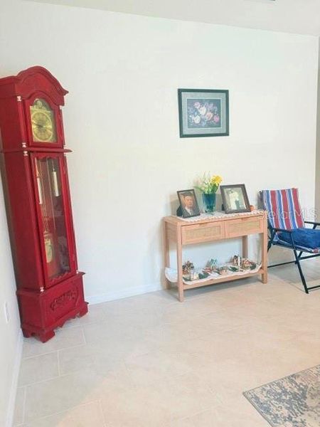 Furnished interior view inside a new home in , Winter Haven (Image 5).