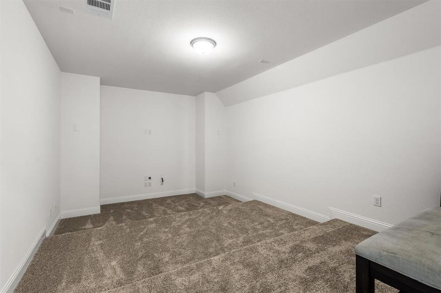 Spacious, unfurnished interior of a new home in , Northlake (Image 26).