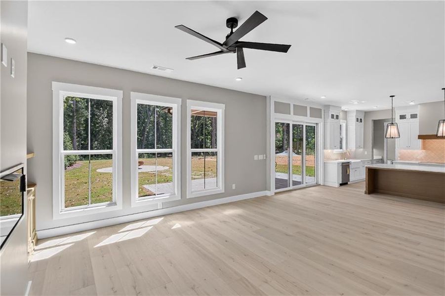 Spacious, unfurnished interior of a new home in , Stone Mountain (Image 105). Spacious, unfurnished interior of a new home in , Stone Mountain (Image 105).