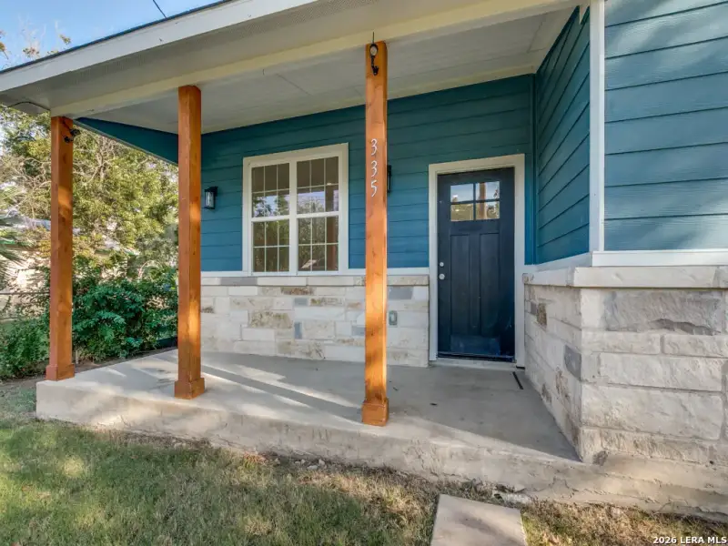 Exterior details and patio area of a home in , San Antonio (Image 14).