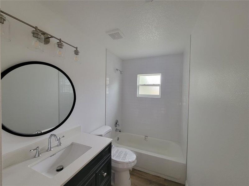 Furnished interior view inside a new home in , Orlando (Image 6).