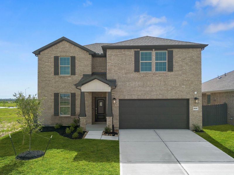 Front exterior of a new home in Bay Creek, Baytown, TX, highlighting curb appeal (Image 1). Front exterior of a new home in Bay Creek, Baytown, TX, highlighting curb appeal (Image 1).
