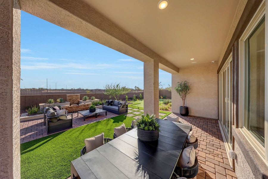 Representative exterior details of a home built from the Azure by Mattamy Homes in Tierra Vistoso, Surprise (Image 4).