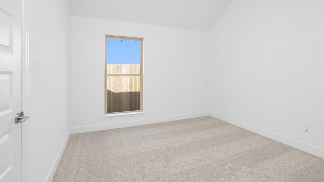 Spacious, unfurnished interior of a new home in Briarley 70', Montgomery (Image 15).