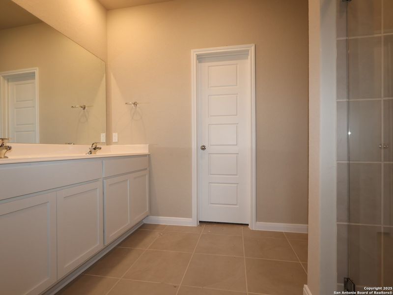 Image 37 of a home in Park Place. Image 37 of a home in Park Place.