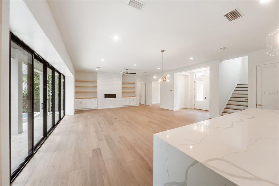 Spacious, unfurnished interior of a new home in , Sarasota (Image 70).