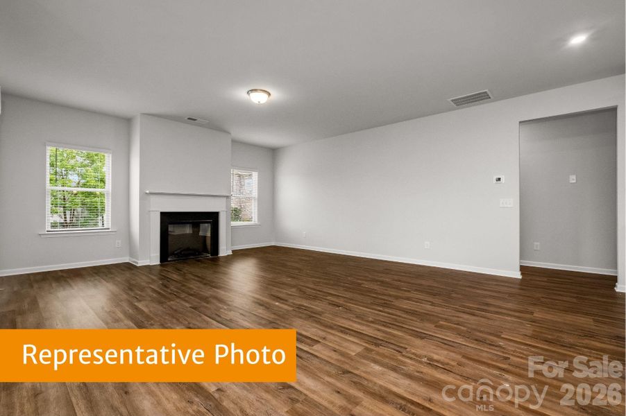 Spacious, unfurnished interior of a new home in Cedar Meadows, Monroe (Image 8).