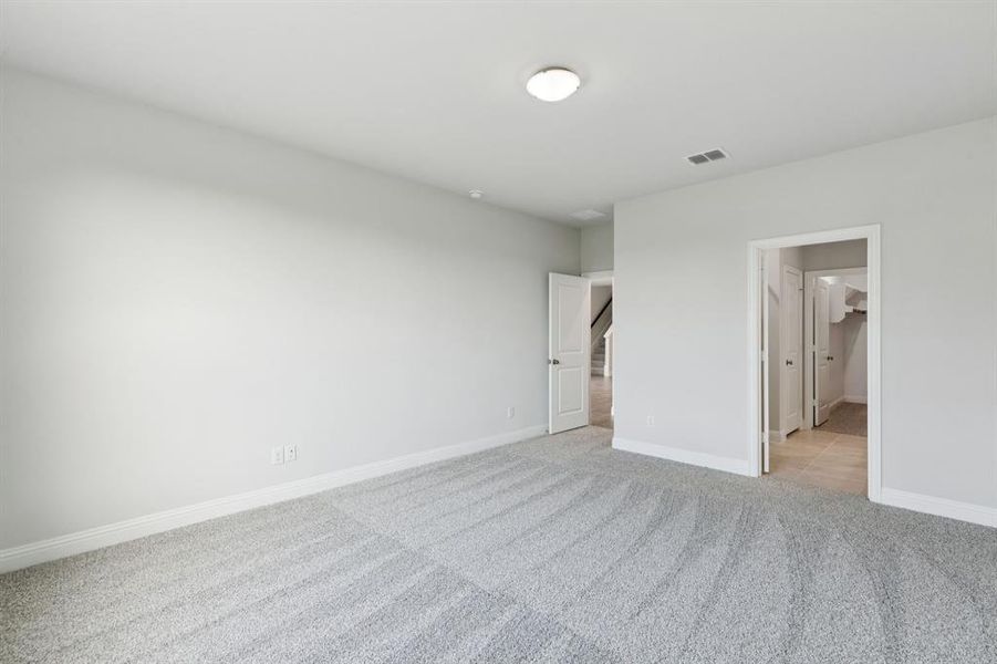 Spacious, unfurnished interior of a new home in Bellagio, Forney (Image 19). Spacious, unfurnished interior of a new home in Bellagio, Forney (Image 19).
