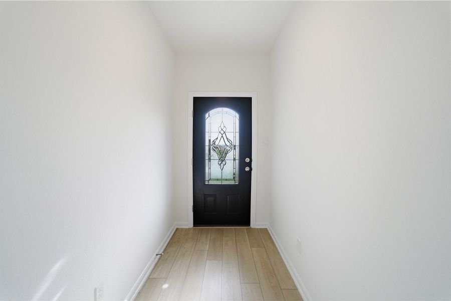 Spacious, unfurnished interior of a new home in Saddlebrook Estates, Waxahachie (Image 22). Spacious, unfurnished interior of a new home in Saddlebrook Estates, Waxahachie (Image 22).