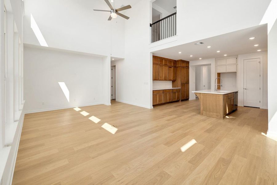 Spacious, unfurnished interior of a new home in Lariat, Liberty Hill (Image 16).