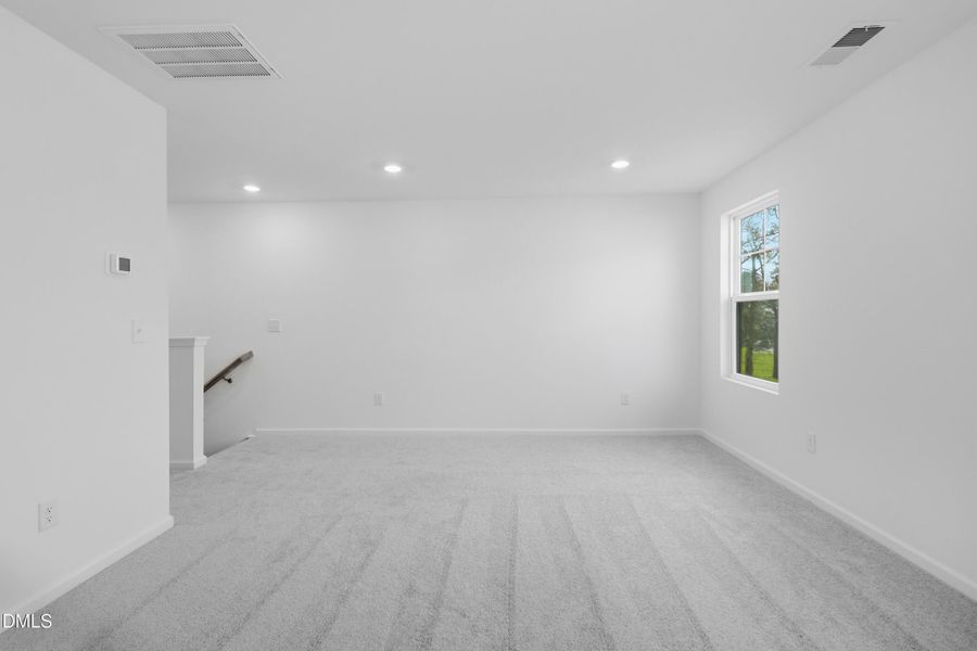 SUN_ElmGrove_Pic_Jackson_QMI_22_Loft_2of